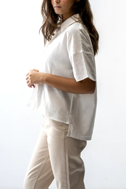 شومیز آستین کوتاه پشت بلند زنانه