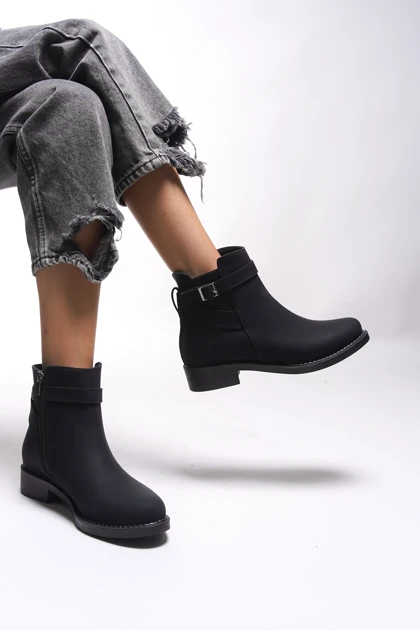 بوت و نیم بوت زنانه ریکن riccon