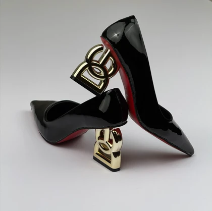 کفش پاشنه‌بلند جلو بسته D&G