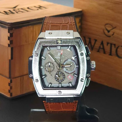 ساعت مچی مردانه هابلوت ژنو 3 موتور فعال کرنوگراف HUBLOT تاریخ دار بند رابر روکش چرم