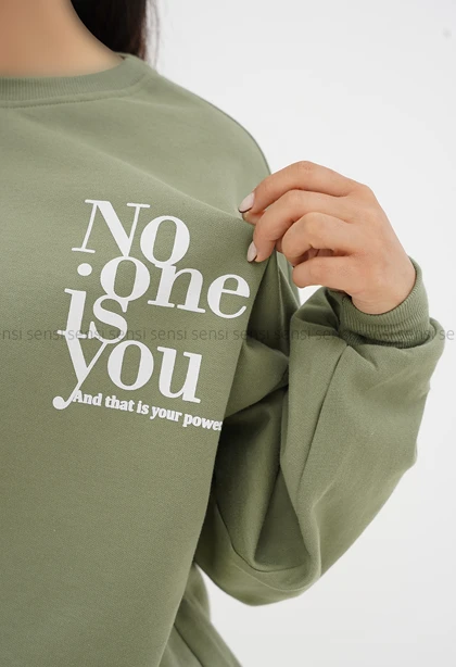 دورس زنانه داخل کرکی no.one is youکد1006981