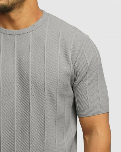 تیشرت طرح دار