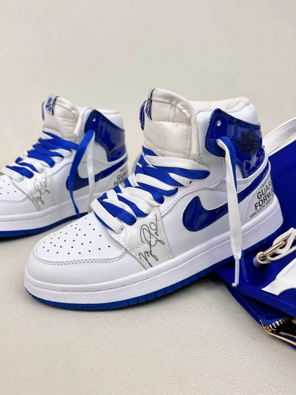 کتانی ونس زنانه ساق‌دار ایر جردن 1 امضا شیکاگو کینگ بلو 1 NIKE AIR JORDAN کد 912