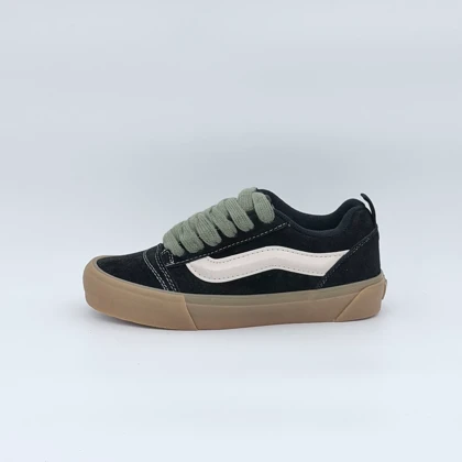 ونس نواسکول زیر گام مشکی /Vans knuskool black gum