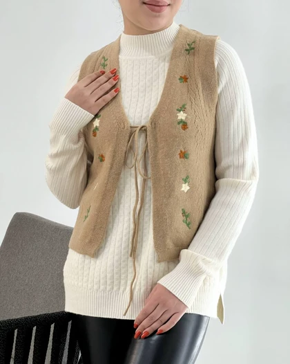 جلیقه بافت گلدوزی کد 4183