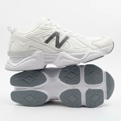 کفش کتانی نیوبالانس 9060 سفید زیره طوسی کد 295013
