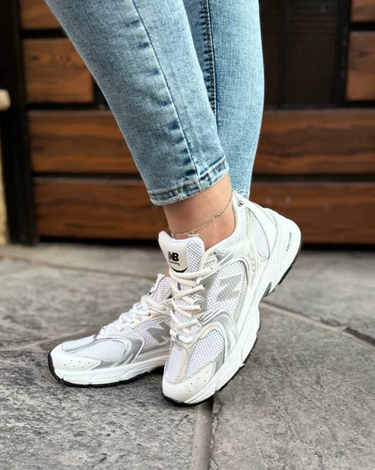 کتانی ورزشی زنانه نیوبالانس مدل 530