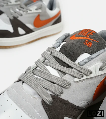 کفش کتانی مردانه طوسی سفید نایک NIKE SB