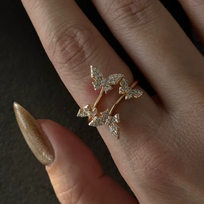 انگشتر پروانه