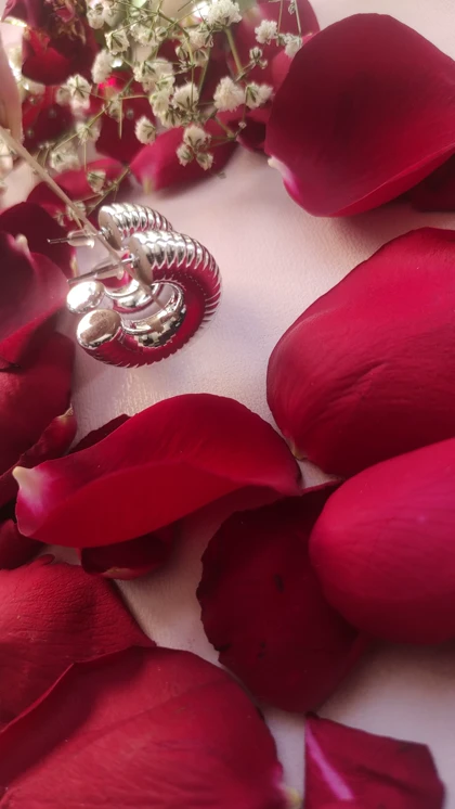 گوشواره صدفی زنانه آبکاری نقره کد ARA 131