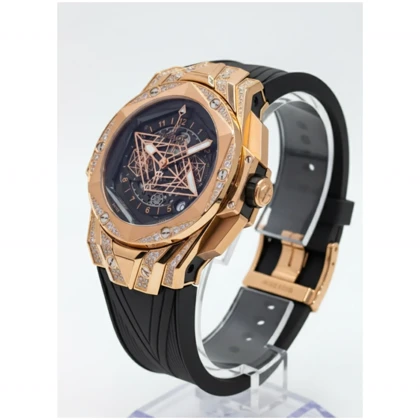 ساعت هابلوت کهکشانی دورنگین