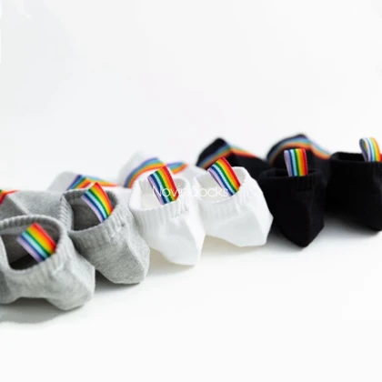 جوراب مچی طرح Rainbow