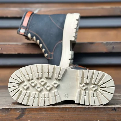 بوت زنانه جیب‌دار زارا