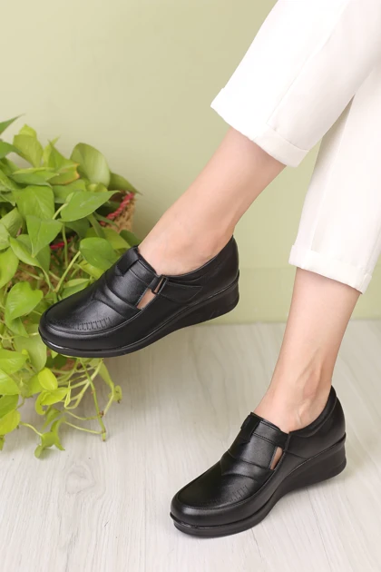 کفش پرسنلی زنانه ایسون