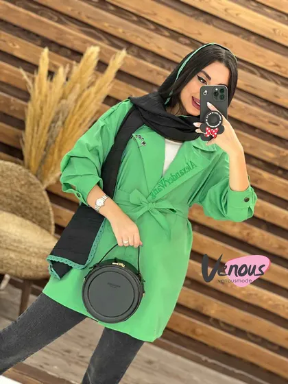 مانتو داکرون یقه پیرسینگ