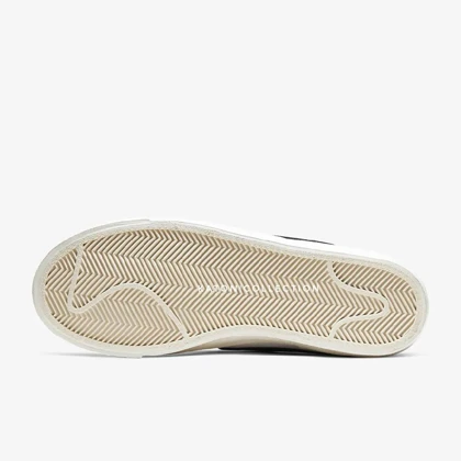 کتانی نایک بلیزر ساق‌دار Nike Blazer Mid 77 کیفیت اورجینال
