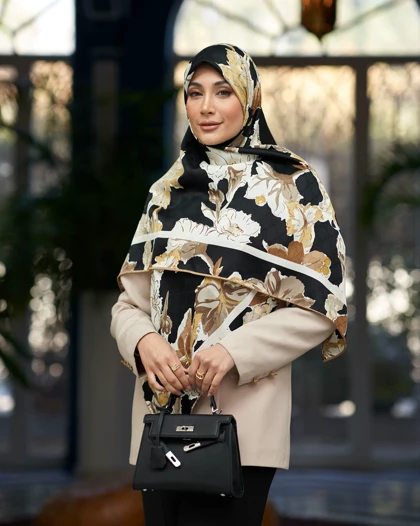 روسری ابریشم ژاکارد قواره 140 30210