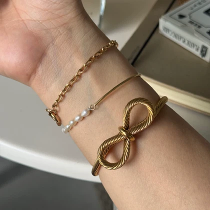 کالکشن دستبند پاپی