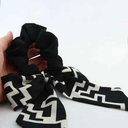 کش مو دخترانه مدل پاپیون خطی