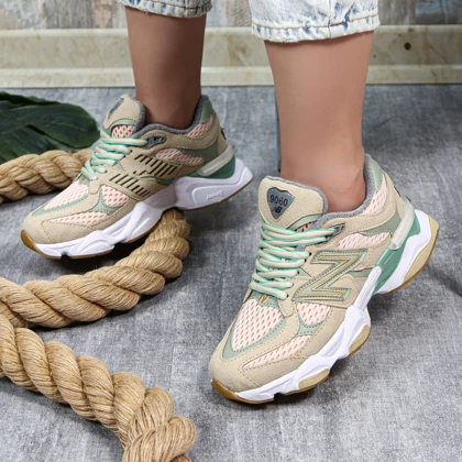 کتانی زنانه اسپرت مدل نیوبالانس 9060 new balance رنگ کرم سفید
