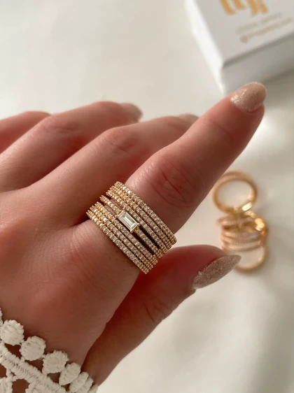 انگشتر7 لاین تک نگین باگت و فول نگین ژوپینگ