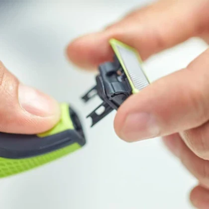 ریش تراش وان بلید فیلیپس Philips Oneblade qp2724/10 صورت