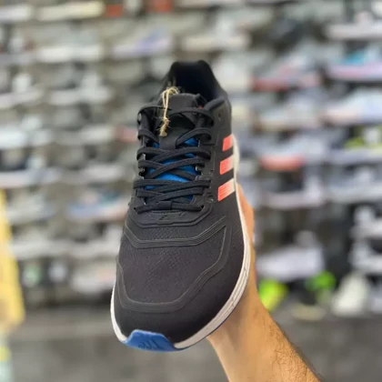 کفش راحتی مردانه آدیداس دورامو 10 Duramo