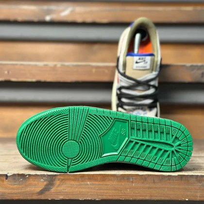 کتانی زنانه اس بی دانک