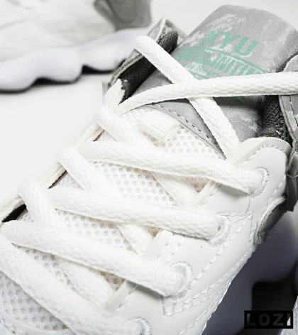 کفش کتانی ساق‌دار مردانه سفید طوسی Nike air jordan 23