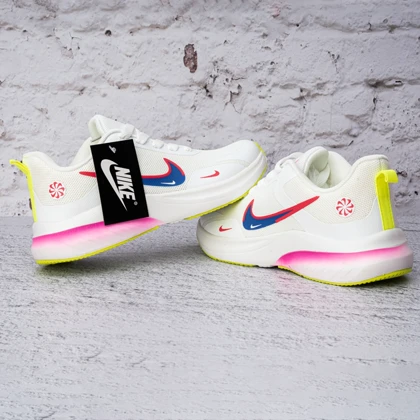 کفش کتانی زنانه نایک پگاسوس سفید (Nike Pegasus)