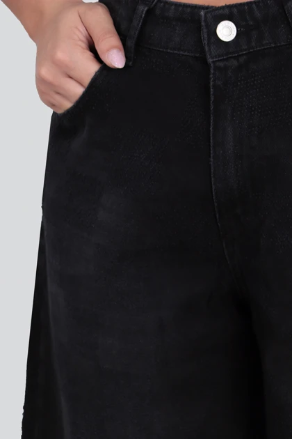 short جین
