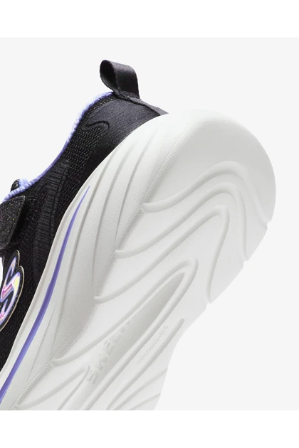 کتانی بچگانه اورجینال skechers skechers