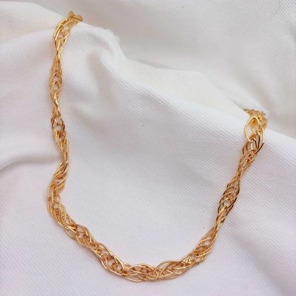 گردنبند برند شین مدل «تابش خیره‌کننده» | آبکاری طلای 24 عیار و درخشش همیشگی