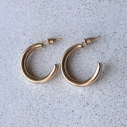 گوشواره حلقه‌ای استیل میخی