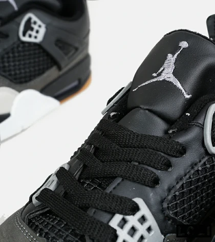 کتانی ساق‌دار بزرگ پا مشکی طوسی Nike air jordan 4 مدل 7381