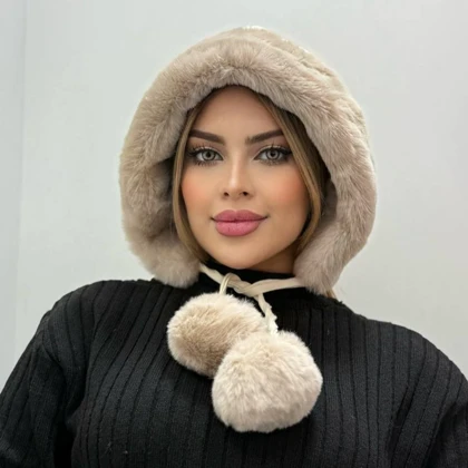 کلاه کاپشنی منگوله‌دار