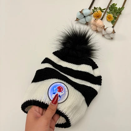 کلاه و شال چراغ دار زمستانی جدید