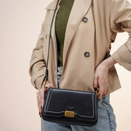 David Jones cm6961