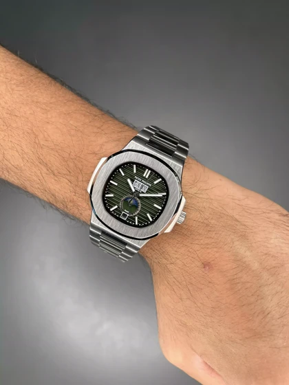 ساعت مچی پتک فیلیپ ناتیلوس دو تقویم صفحه سبز Patek Philippe Nautilus