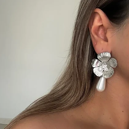 گوشواره گل مرواریدی کد 614