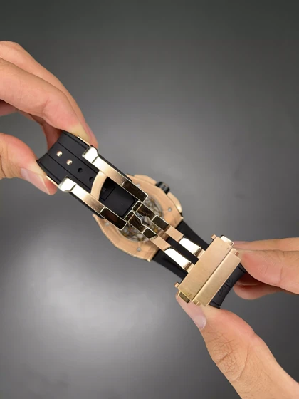 ساعت مچی اوبلو کهکشانی قاب رزگلد رابر مشکی Hublot Spirit of Big Bang Sang Bleu