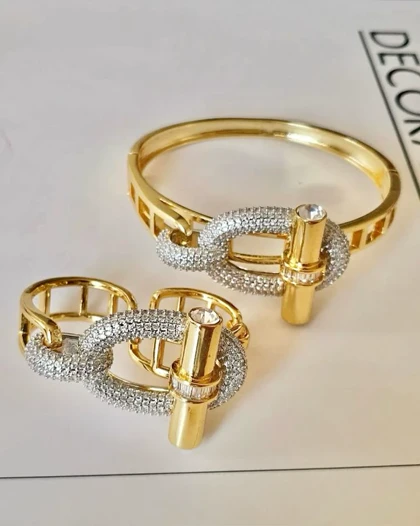 نیم ست هرم.س (بنگل و انگشتر)