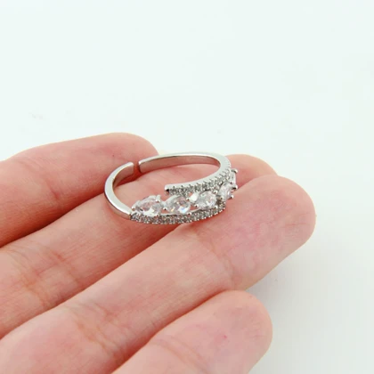 انگشتر دخترانه طرح طاووس نگین‌دار
