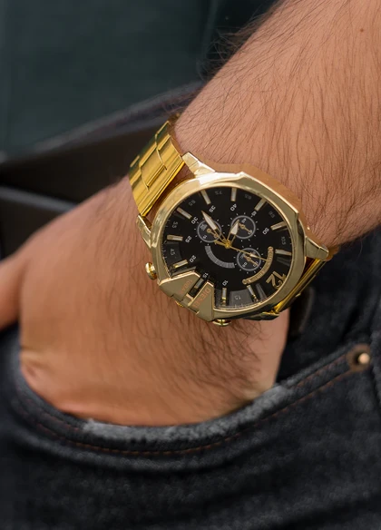ساعت مچی DIESEL مردانه طلایی صفحه مشکی مدل U700 ویژه