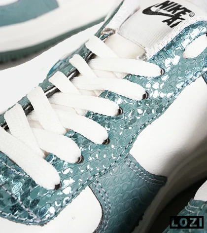 کفش کتانی مردانه و زنانه سبز سفید NIKE dunk low steam puppet مدل 7224