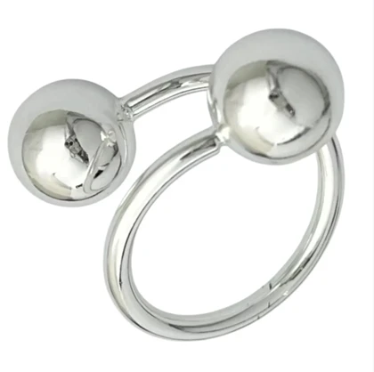 انگشتر زنانه با طرح توپی مینیمال