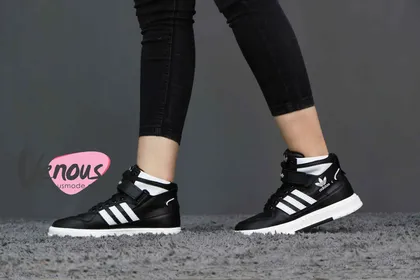کتانی Adidas نیم ساق
