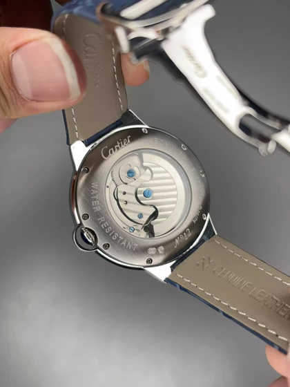 ساعت مچی کارتیه بلن بولو صفحه قلب باز بند چرمی سرمه ای Cartier Ballon Bleu