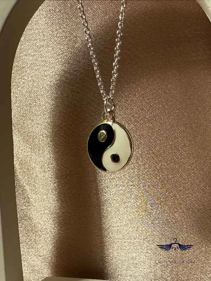 گردنبند یین و یانگ