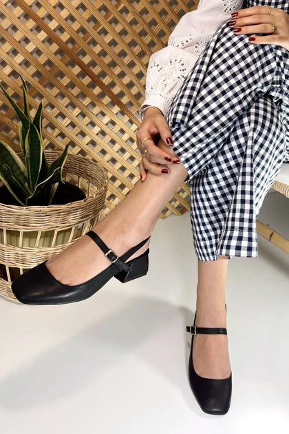 کفش پاشنه‌بلند کلاسیک زنانه polka-store polka-store